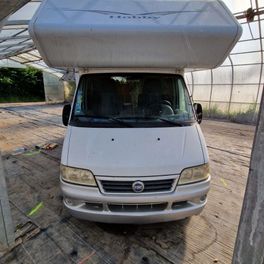 Produktbild - Hobby 585MC AK