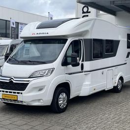 Product afbeelding - Adria Coral 670 DL