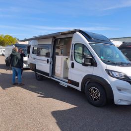 Produktbild - Eura Mobil V 635 EB