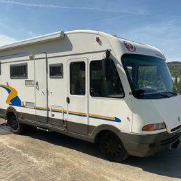 Produktbillede - Eura Mobil 690 HB