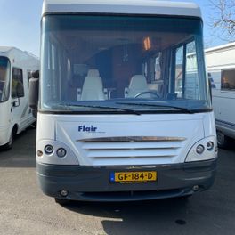 Product afbeelding - Niesmann + Bischoff Flair 71...